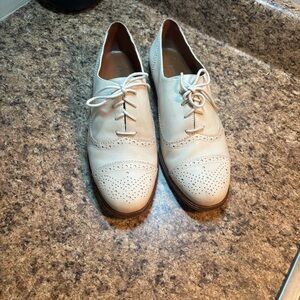 Enzo Angiolini Cream Lace-Up Brogue Flats
